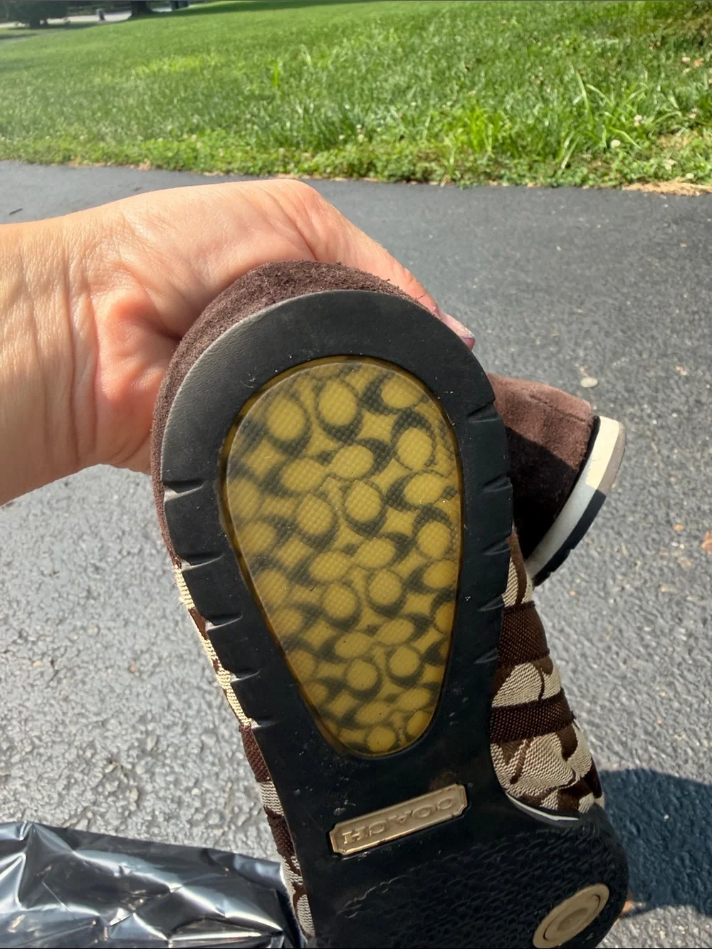 Coach Katie Brown Signature Sneakers Sz 8.5
